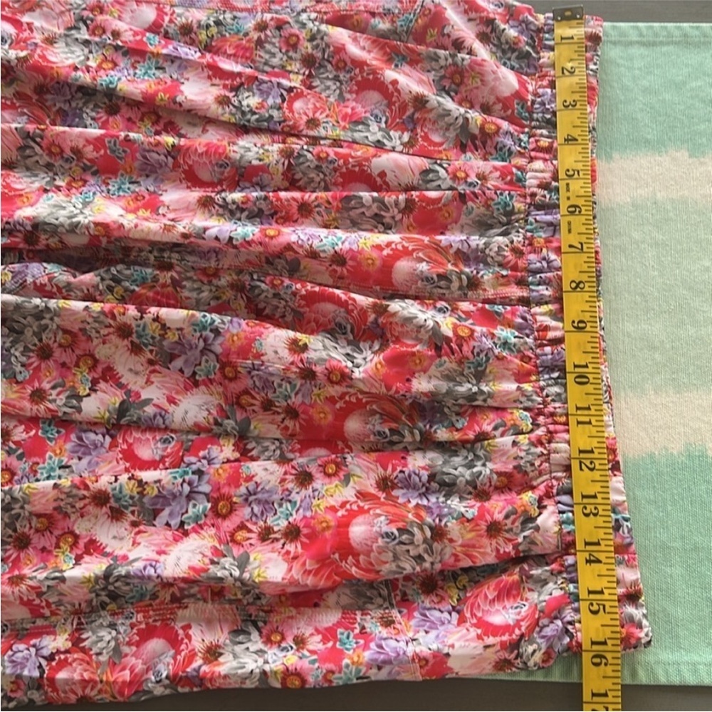 Lululemon Floral Print Rollin' With My Omies Pant HEM HAS BEEN ALTERED - Picture 9 of 14